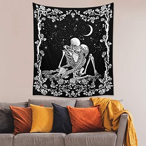 Wonrizon Öpüşme Severler Kafatası Goblen, siyah ve Beyaz Romantik Takımyıldızı İskelet Halılar duvar asılı dekorlar Oturma