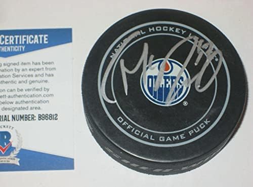 CONNOR McDAVİD, Beckett COA İmzalı NHL Pucks ile Edmonton OİLERS'IN Resmi OYUN Diskini İmzaladı